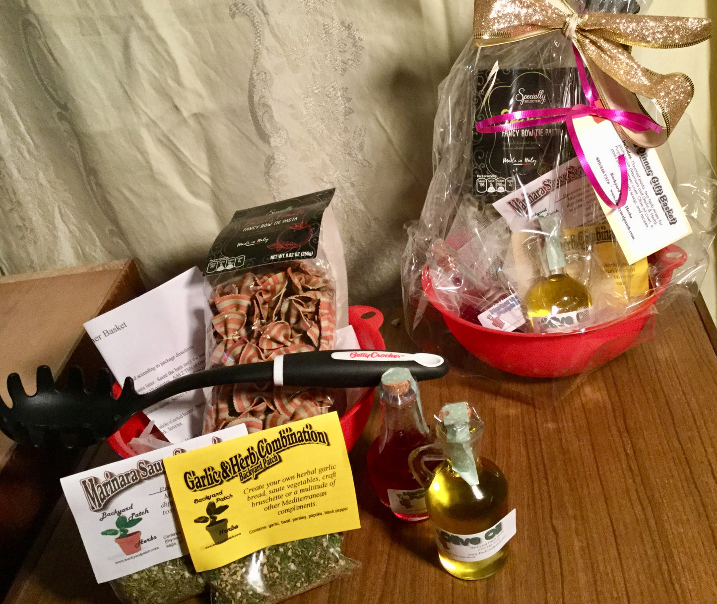 Mini Pasta Dinner in a Basket, seasonings, recipes and ingredients