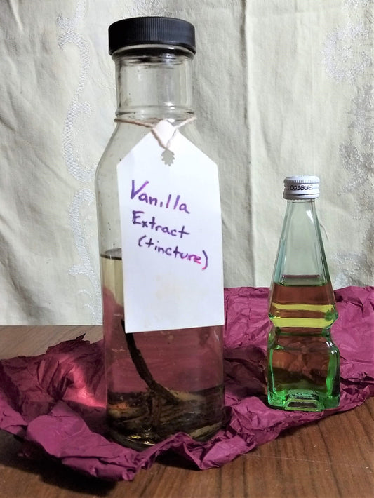 Homemade Extracts for Holiday Baking - Advent Calendar - Nov 29