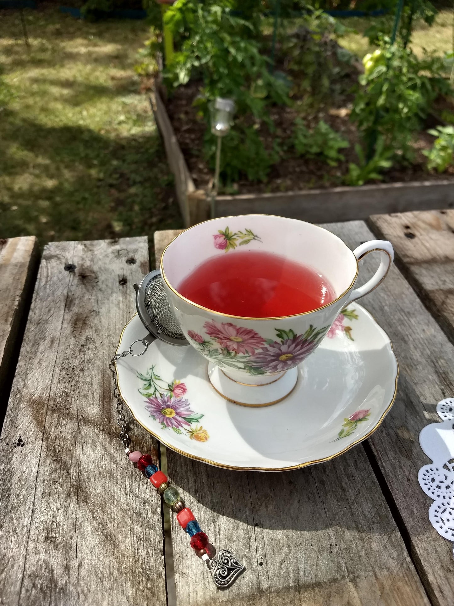 Tangy Hibiscus Loose Herbal Tea, rose hips, hibiscus, no caffeine