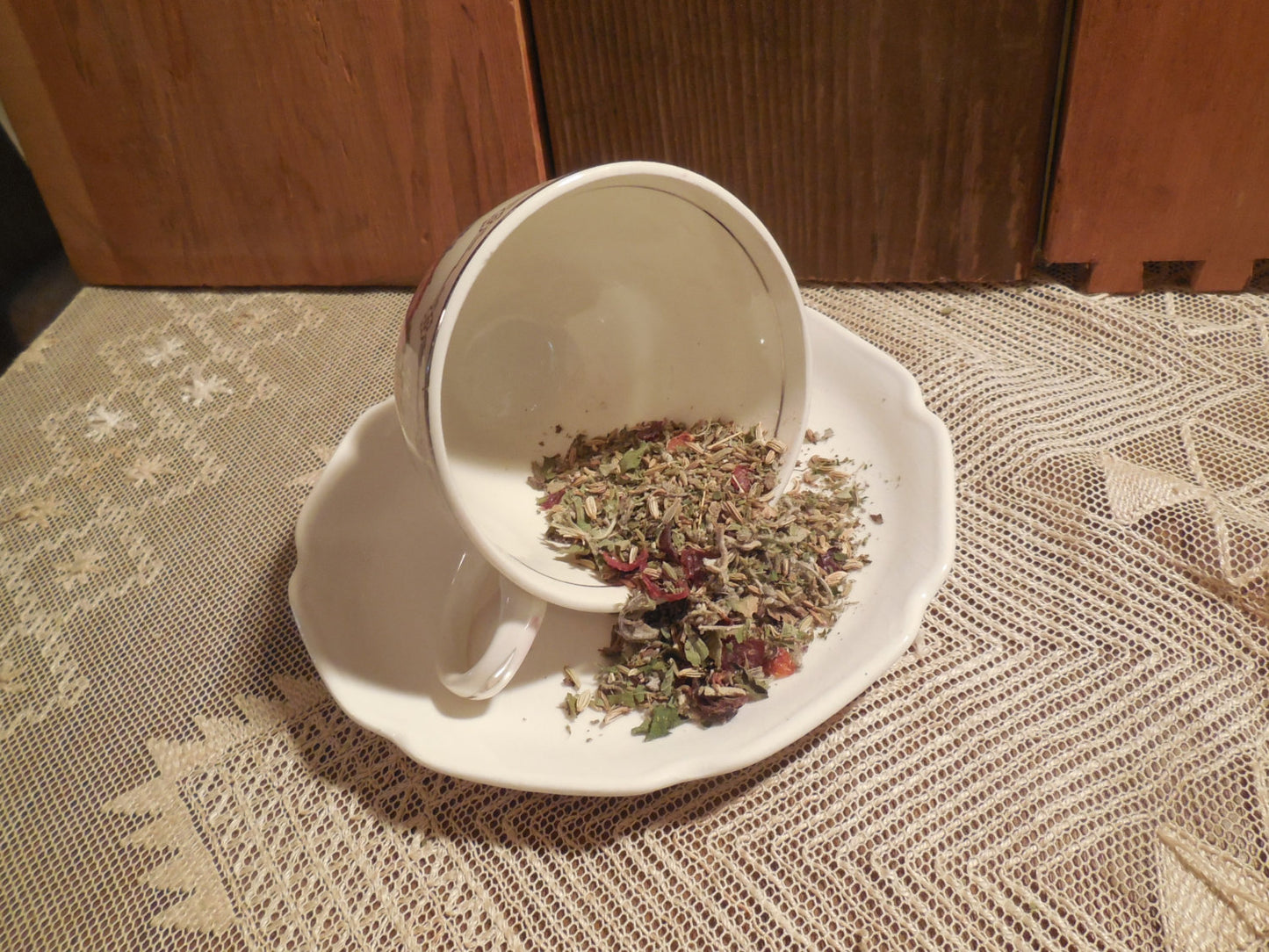 Winter Remedy Loose Herbal Tea, sage, peppermint, rose hips