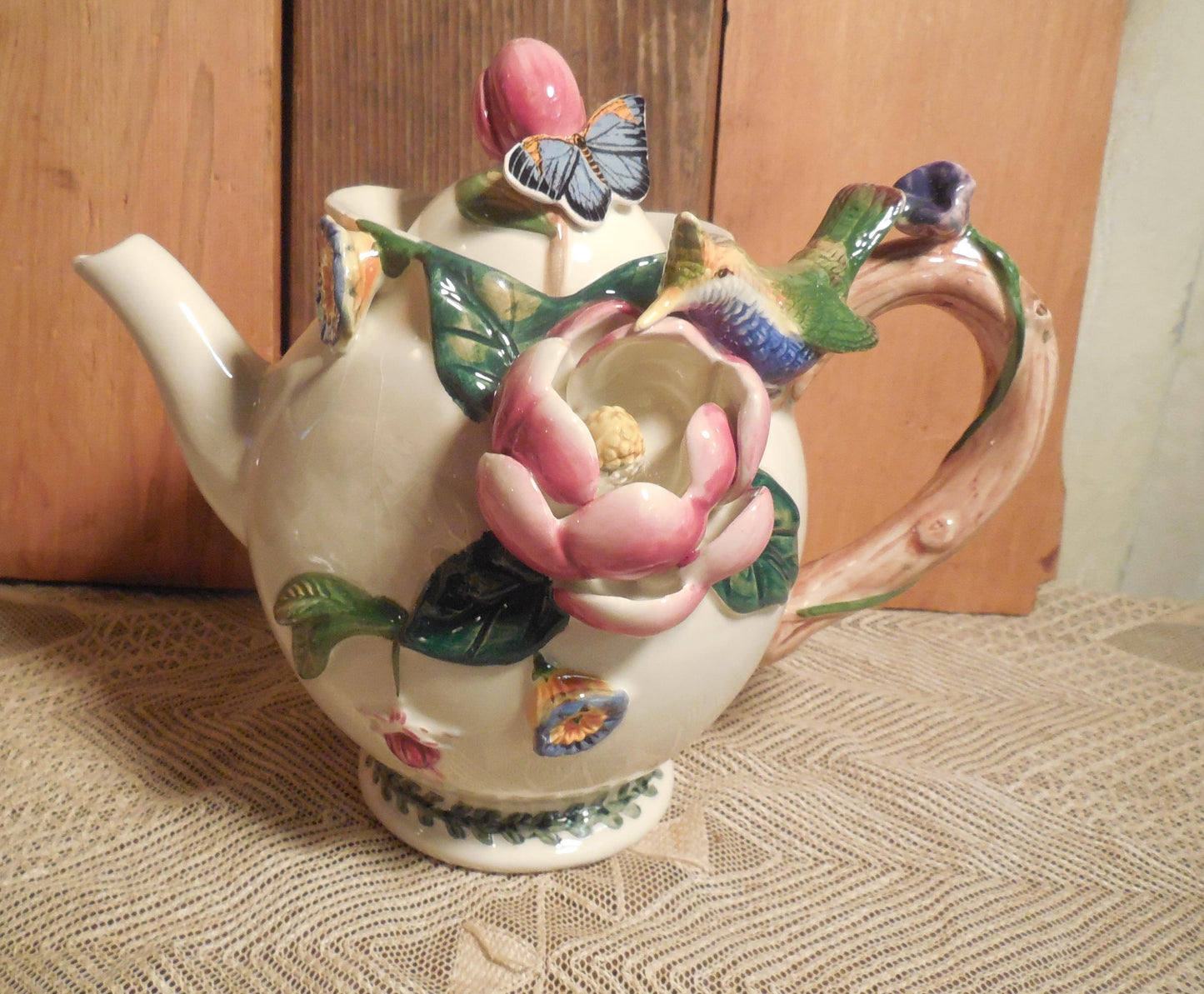 Teapot Gift Basket, Three-dimensional Floral Ceramic Tea Pot, scones, shortbread, herbal tea, infuser, gift set, basket tray