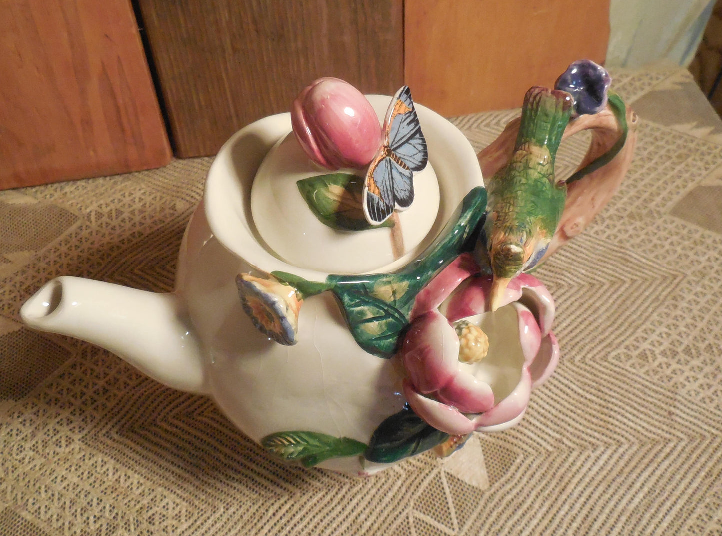 Teapot Gift Basket, Three-dimensional Floral Ceramic Tea Pot, scones, shortbread, herbal tea, infuser, gift set, basket tray