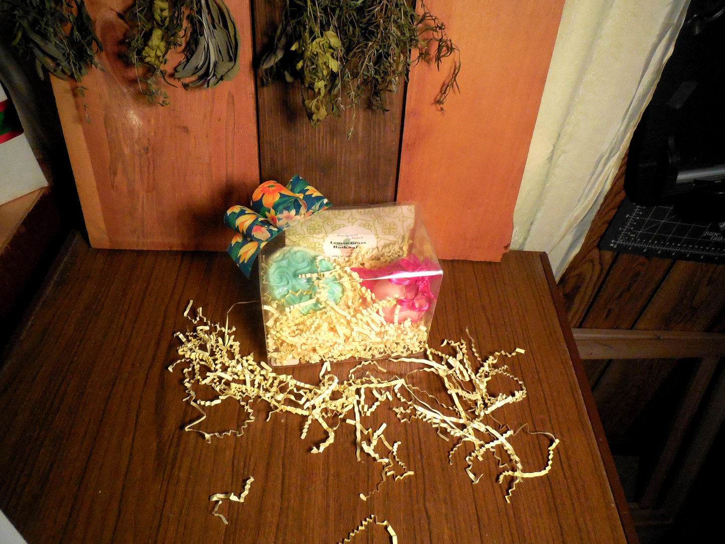 Bath Spa Box Gift Set, Lemon/Yellow, Bath Salts, Bath Fizz, soap