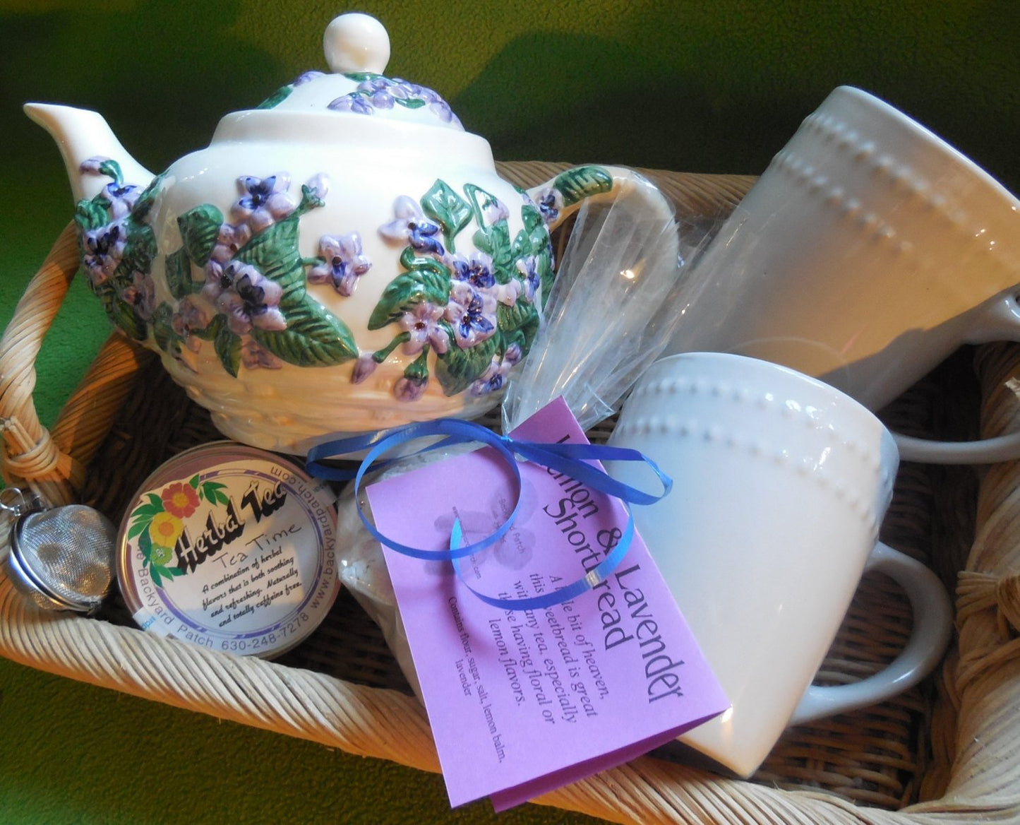 Teapot Borage Patterned Tea Pot Gift Basket with Ceramic Mug, Ta and Shortbread mix, Backyard Patch Herbs